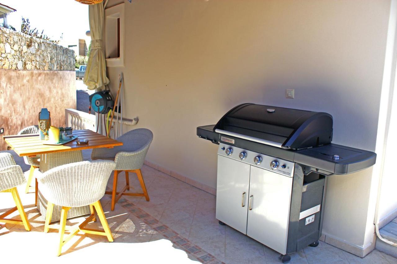 Villa Almy Plaka  Exteriör bild